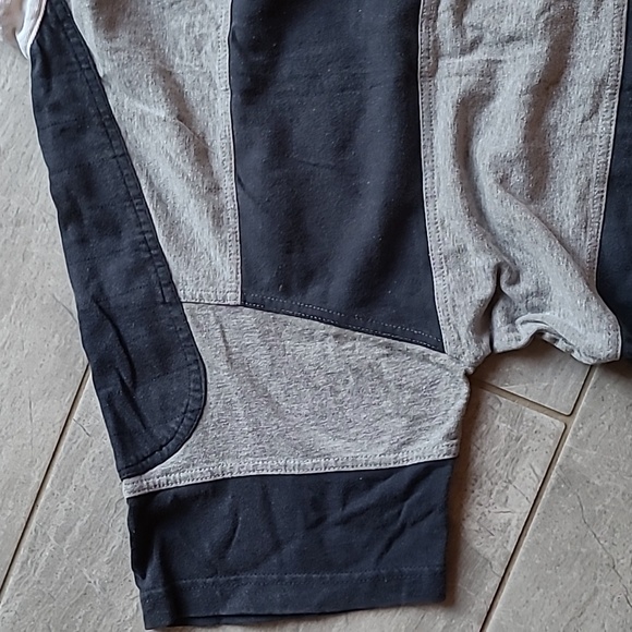 - Guiness official rugby shirt - Picture 5 of 5